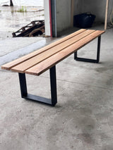 Set Mobilier lemn masa si 2 banci pentru interior sau exterior, living, cabana, terasa/gradina, Masa cu Banca Lemn Masiv rustic 1.8m x 68cm , Gradina cu Banca 1.8m x 39 cm si Picioare din metal moderne - BUZ.RO