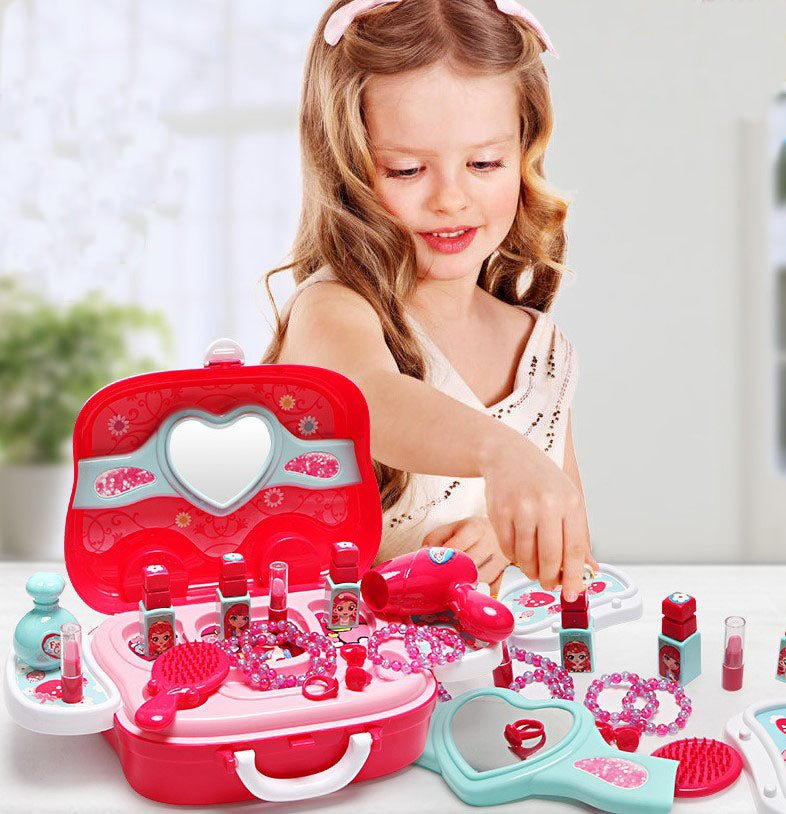 Trusa de machiaj jucarie pentru fetite , 17 piese - BUZ.RO